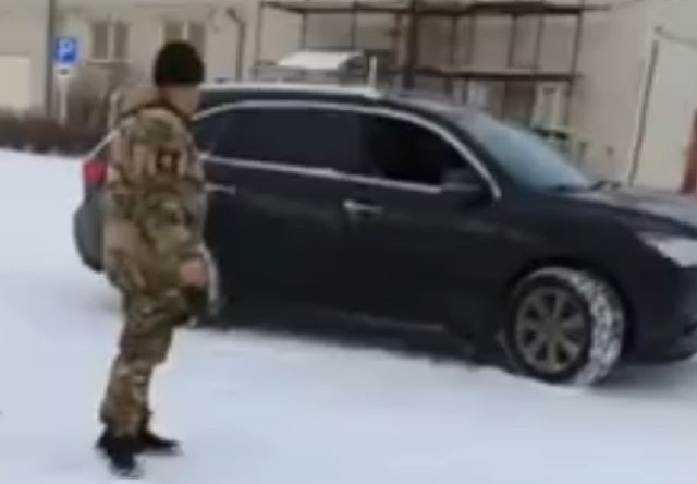 Чтобы как можно больше человек узнали какой позор в моём городе(