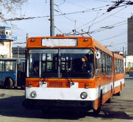 Игра на ЯПе: Угадай АВТО-8
