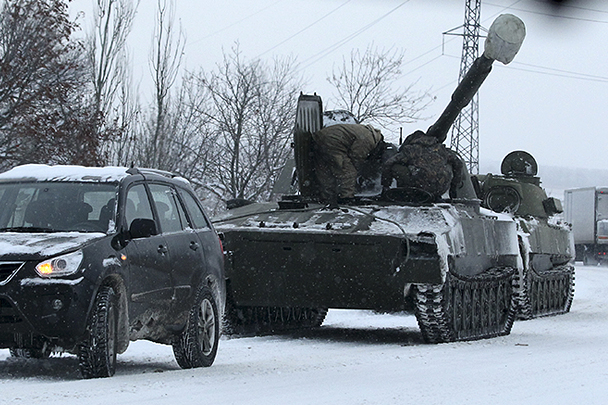 Военная колонна обнаружена между ДНР и ЛНР