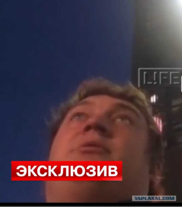 Хам на БМВ Х5 "учит" скорую в Москве