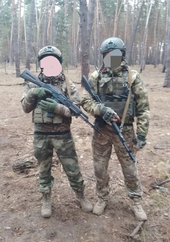 А давайте в честь праздника, выкладывать свои армейские фотки уважаемые яповцы