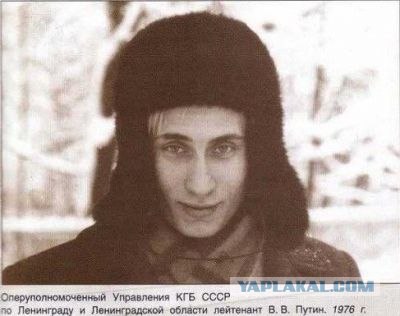 Собчак А.А. и его перспективный носильщик.