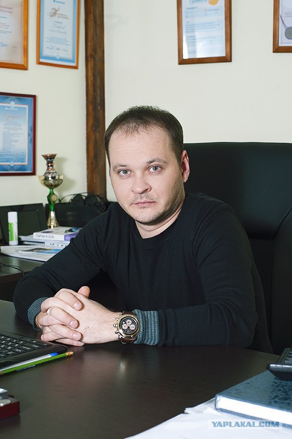 Девушку избили в ресторане, никто не вступился!