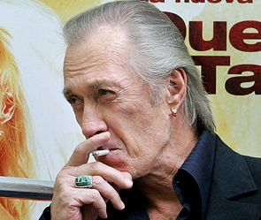 Кит кэррадайн актер. David carradine. Дэвид кэррадайн актер. Рейн кэррадайн. Дэвид кэррадайн в молодости.