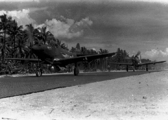 Р-39 Аэрокбра. Американская любимица сталинских соколов. История создания и основные модификации.
