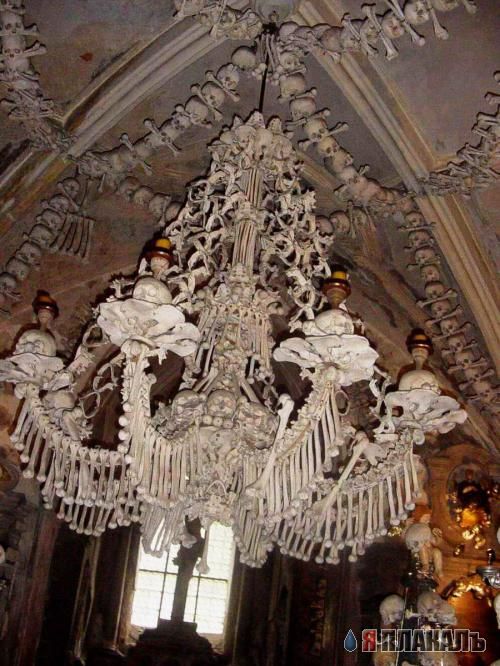 Девятка самых странных мест в мире