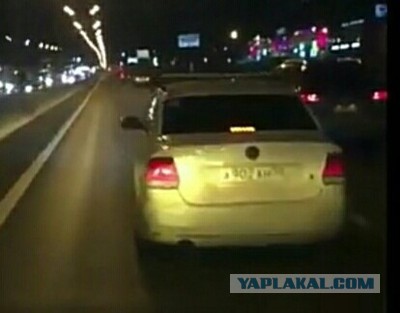 В Москве водитель иномарки пытался устроить ДТП, чтобы не пропускать скорую