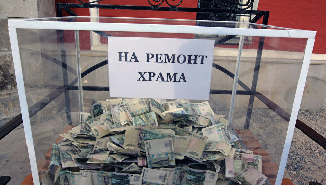 "Разводка по-божески": кто и на что собирает тысячи у столичных храмов