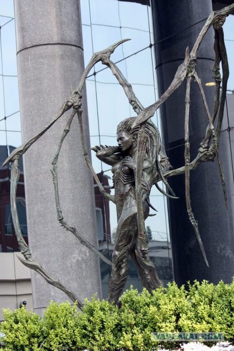 Необычные статуи мира