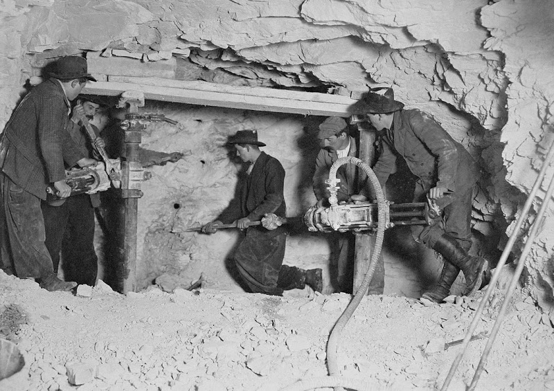 Древний перфоратор - ЯПлакалъ