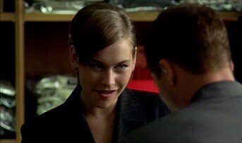 20 самых сексапильно одетых киногероинь