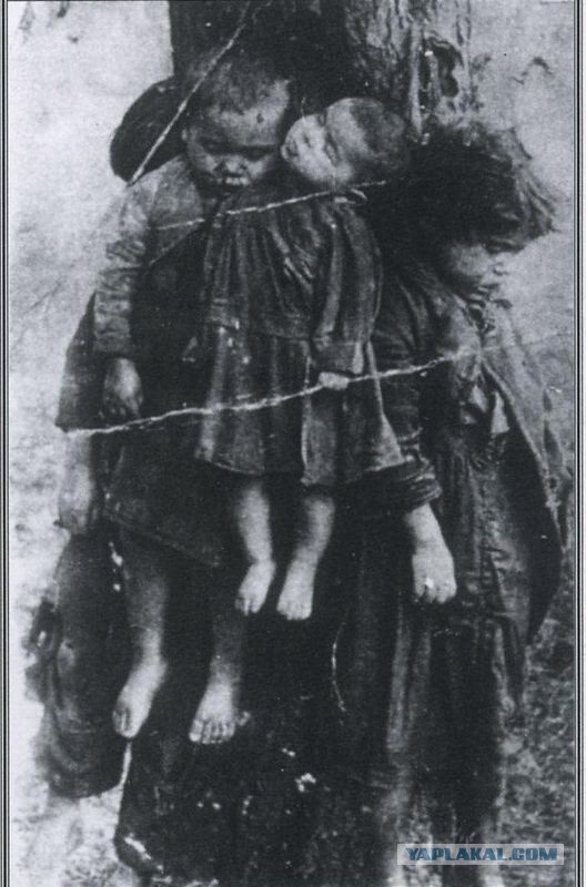 Аэропорты Крыма заблокированы российскими военными