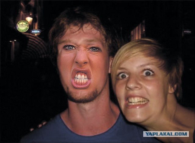 Вытянулась: картинка и 2 жабы