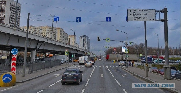 Обиженка на Мерсе подставил зад