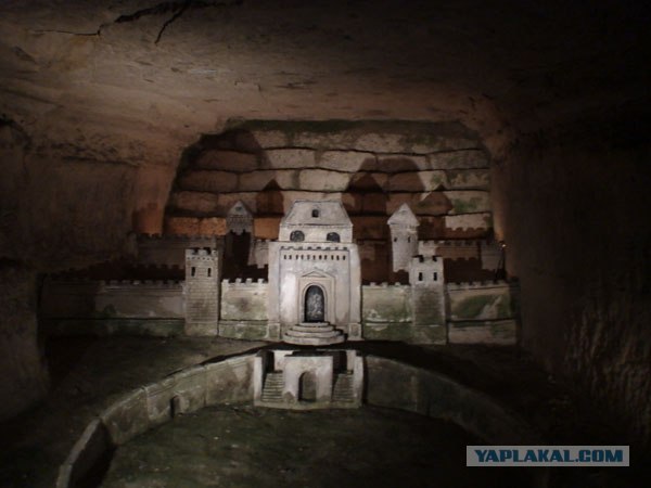 Парижские катакомбы