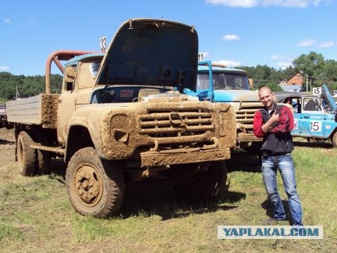 Роскошный грузовик ЗИЛ из Севастополя