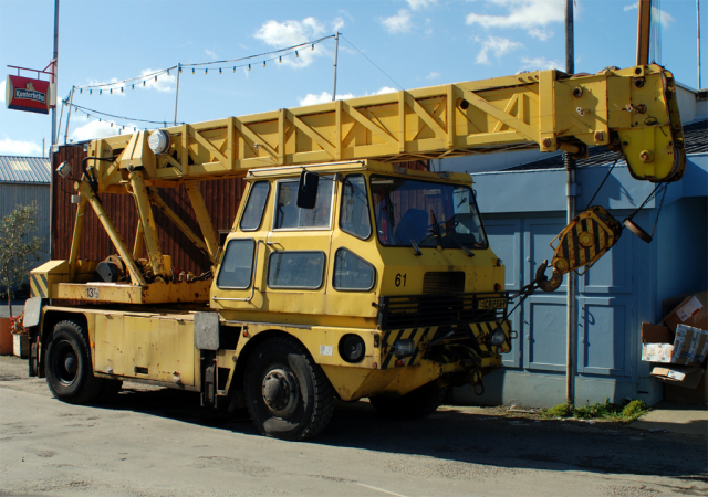 Игра на ЯПе: Угадай АВТО-8