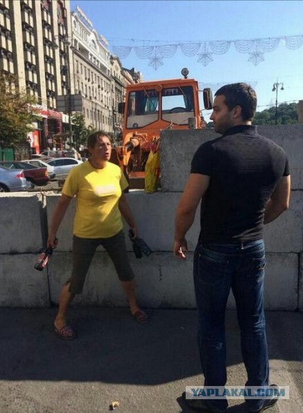 На Майдане снова горят шины