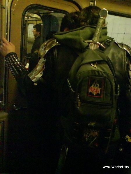 Эти люди встречаются нам в метро