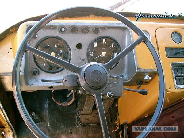 самые странные панели приборов автомобилей