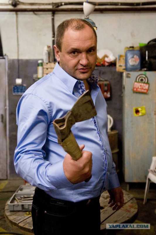 Он за анонимность в подъездах!