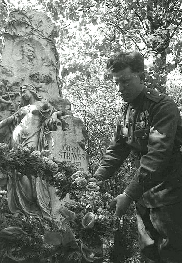 Неканонические военные и послевоенные фотографии времен Второй Мировой войны