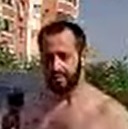 Прекратите себя так вести! Сейчас вызовем милицию!