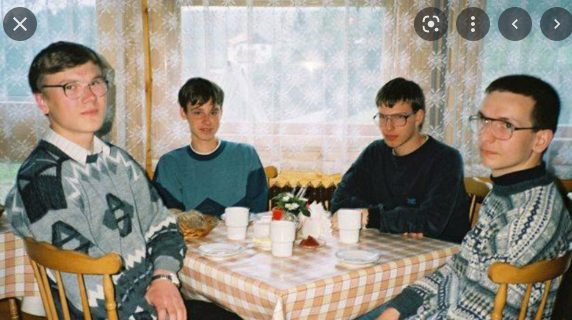 Дочь завидует эскортницам. Что делать?