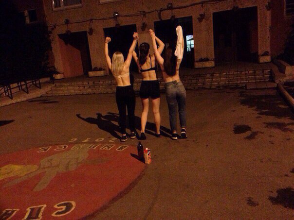 Ужасы и приколы из соцсетей 18+