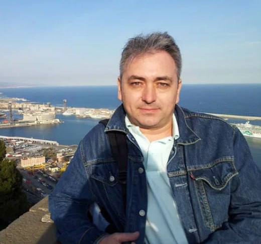 Экипаж, поняв, что терпит бедствие, увёл машину от ближайших деревень и поселков в лес