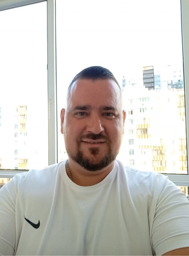 В Питере местный житель жестоко расправился с собственной дочерью, но вместо тюрьмы отправился на СВО
