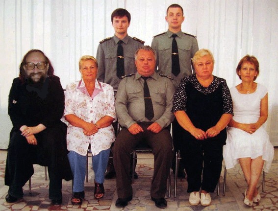 В семье не без урода (2 фото)