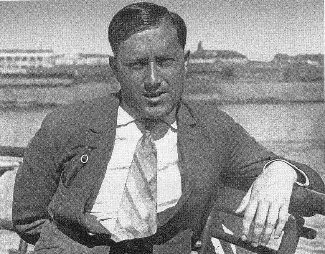 Могила автора «Зеленого фургона» обнаружена в Новосибирске