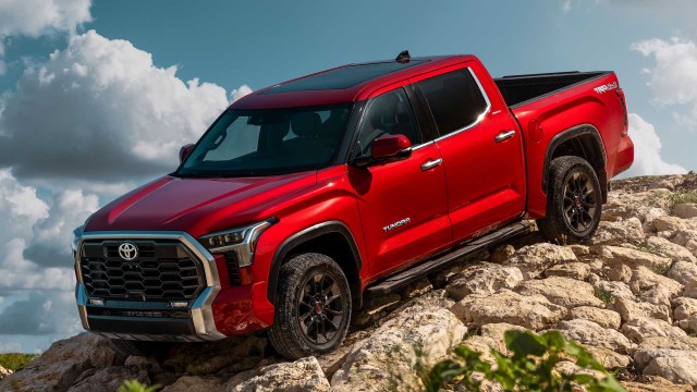 Новая Toyota Tundra 2022 вызвала большой ажиотаж в США: очередь растянулась на полтора года.