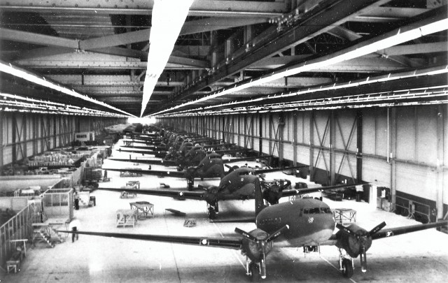 Самолёт-эпоха. Douglas DC-3 (C-47, Ли-2).