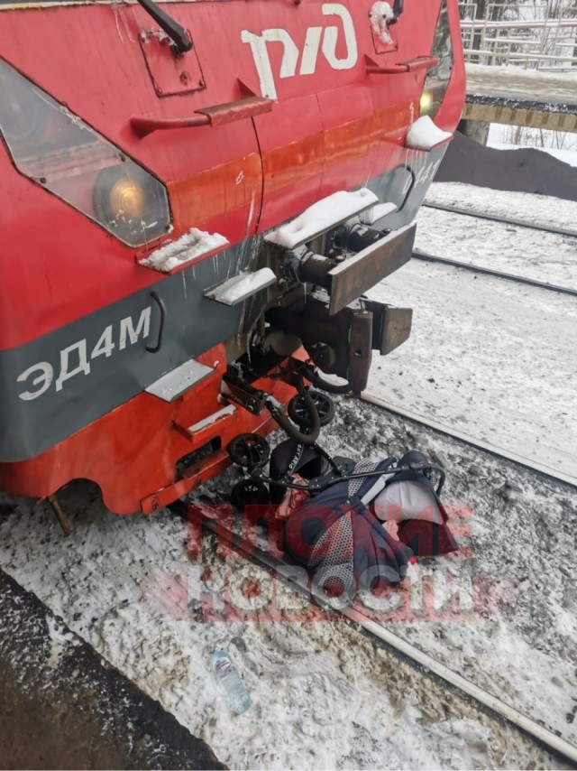 В подмосковной Балашихе младенец упал на рельсы