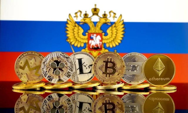 ЦБ раскрыл детали штрафов за расчеты в криптовалютах внутри страны