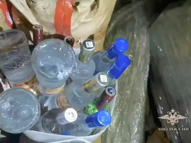 В Ленинградской области 45 человек погибли в результате отравления метанолом