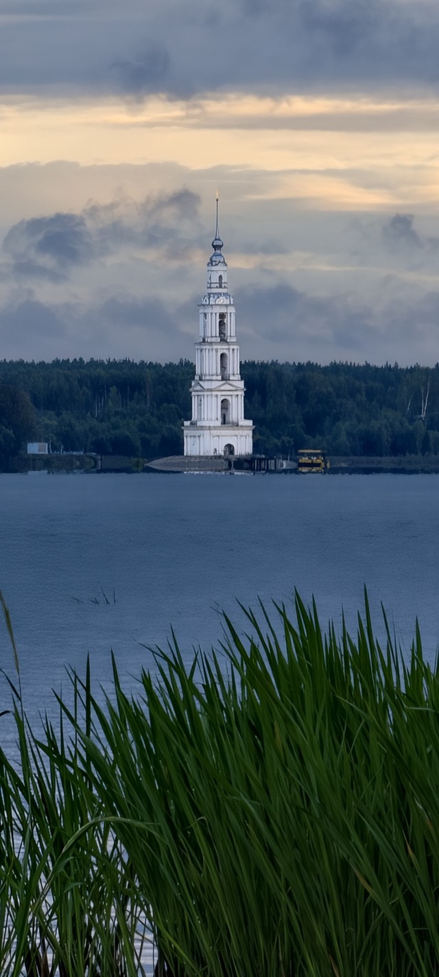 Холостякую и что заметил