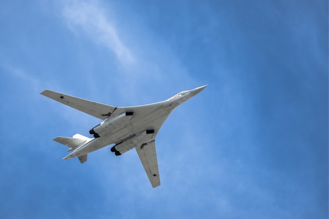 Стратегический ракетоносец Ту-160М вернулся в серийное производство