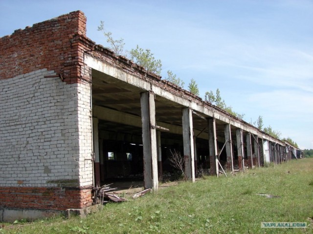 Заброшенная танковая часть