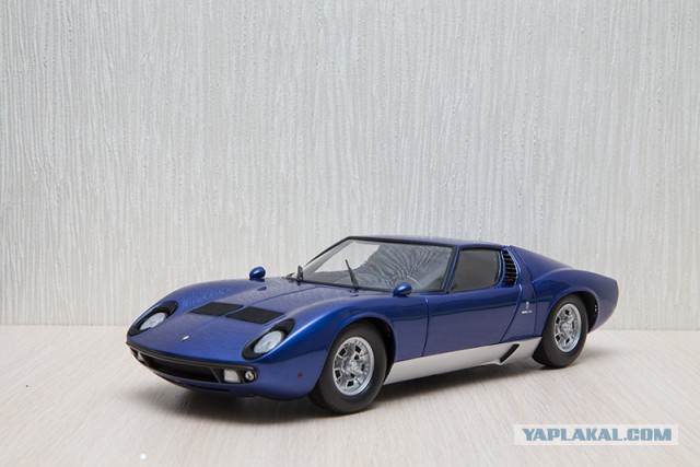 Lamborghini в масштабе 1:18