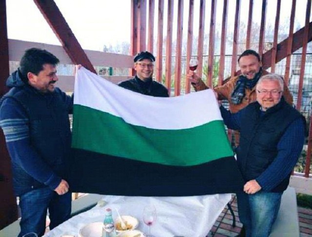 В центре Москвы ставят ограждения, к Манежной и Красной площадям стянут ОМОН