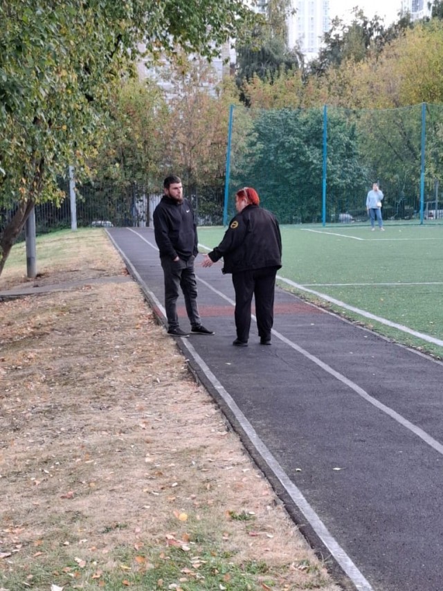 В Москве неизвестный попытался похитить ребёнка с территории школы №2116 в районе Зябликово