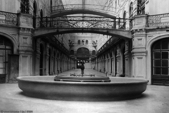 Первый день Оттепели. 24 декабря 1953 г