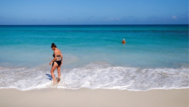 «Ситуация острая». Туристы из России остались заложниками «рая на земле»