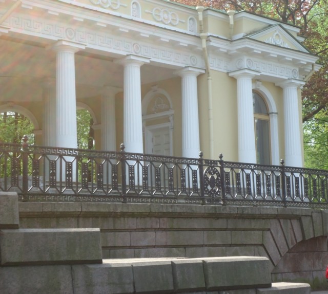По рекам и каналам Петербурга