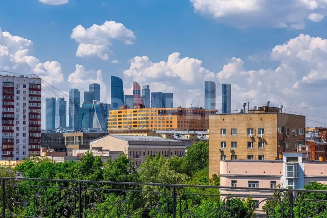 Скромная квартира за миллиард