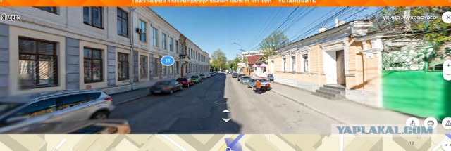 Хам на встречке в Симферополе