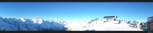 Зорб в Домбае улетел в ущелье